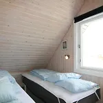 Holiday home Sys - 500m From The Sea By Interhome Fano