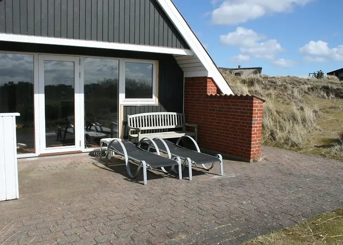 Sys - 500m From The Sea By Interhome *