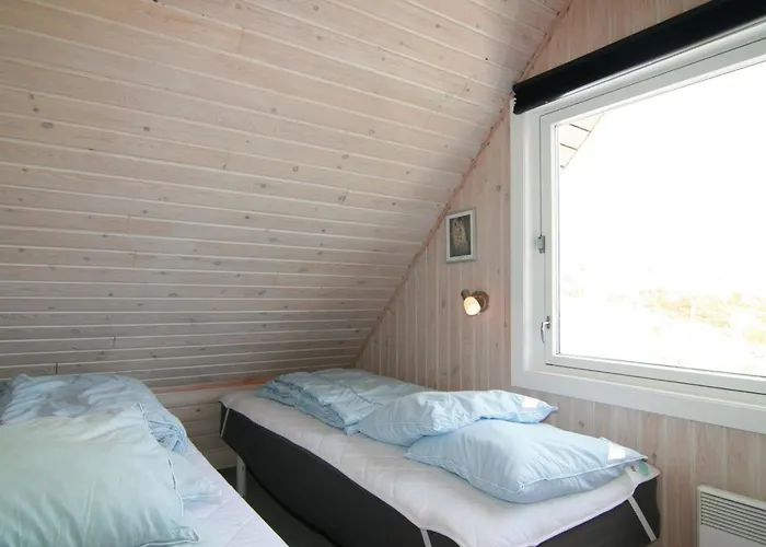 Holiday home Sys - 500m From The Sea By Interhome Fano