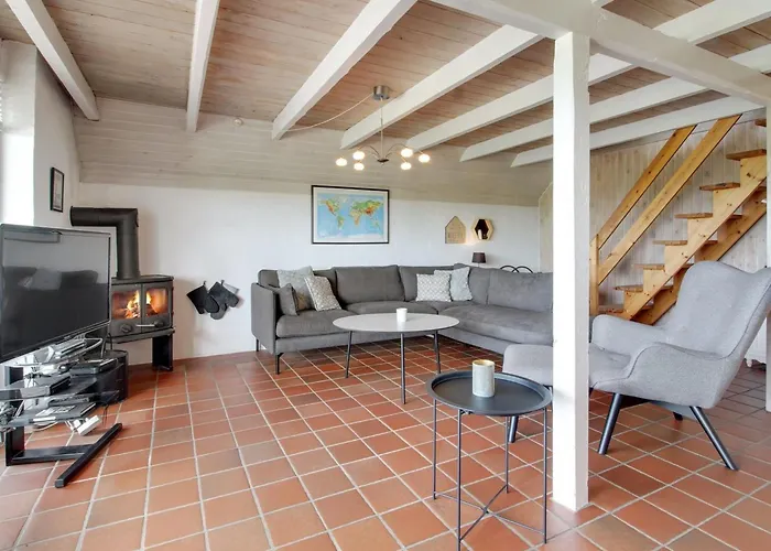 Sys - 500m From The Sea By Interhome Fano